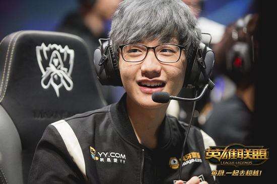 体育界引起 体育界引起